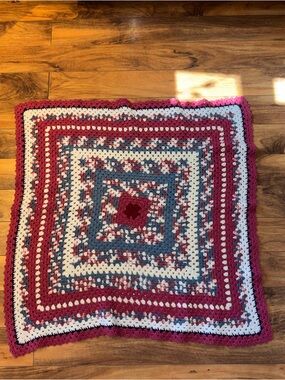 Vintage Handmade Crochet Baby Blanket in Mauve, White & Blue